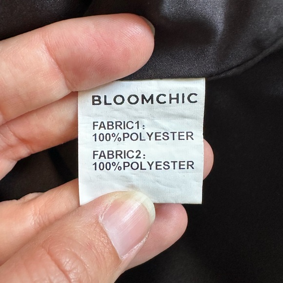 BloomChic Black Blouse Size 14-16 - Picture 3 of 3